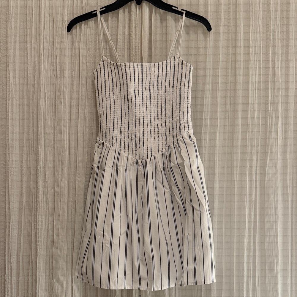 Abercrombie & Fitch White Smocked Dress